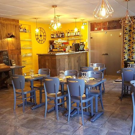 Hotel Le Square Оріяк Екстер'єр фото